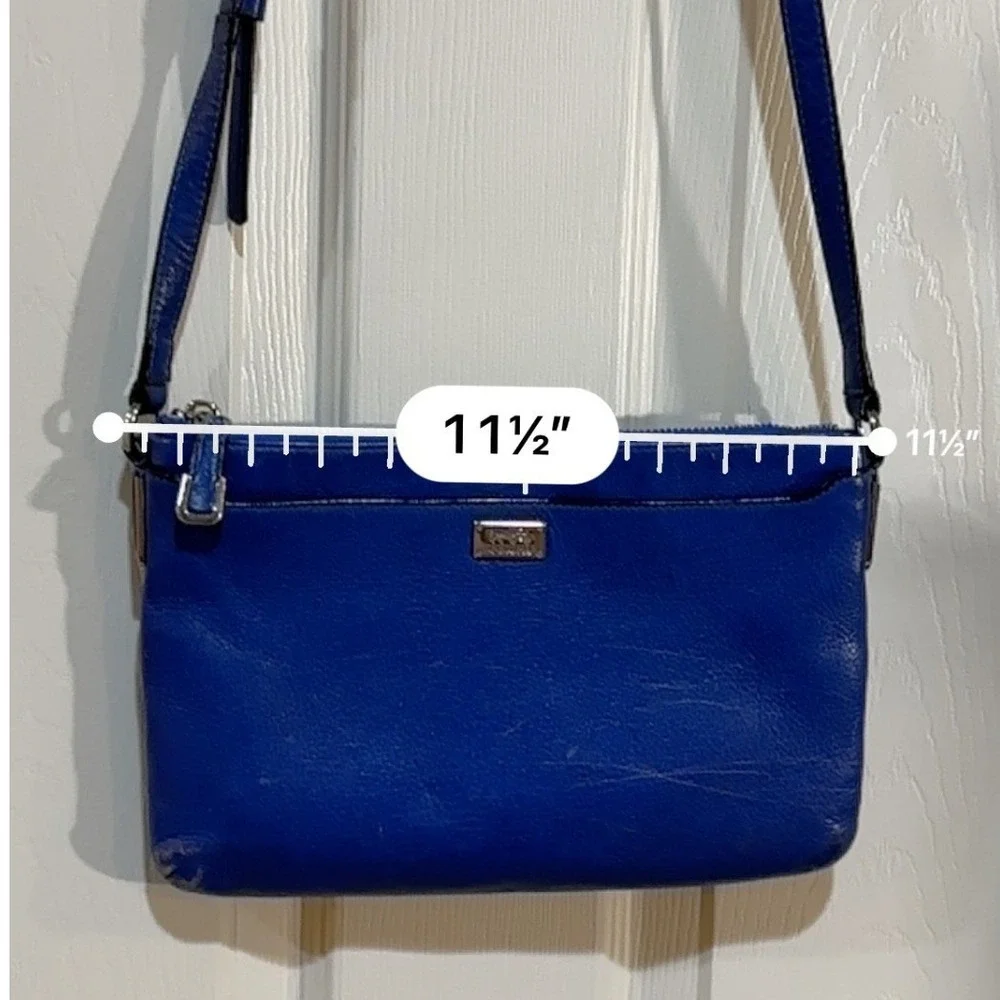 Coach Blue Pebbled Leather Crossbody Bag‎ Silver Logo Zip Top Messenger